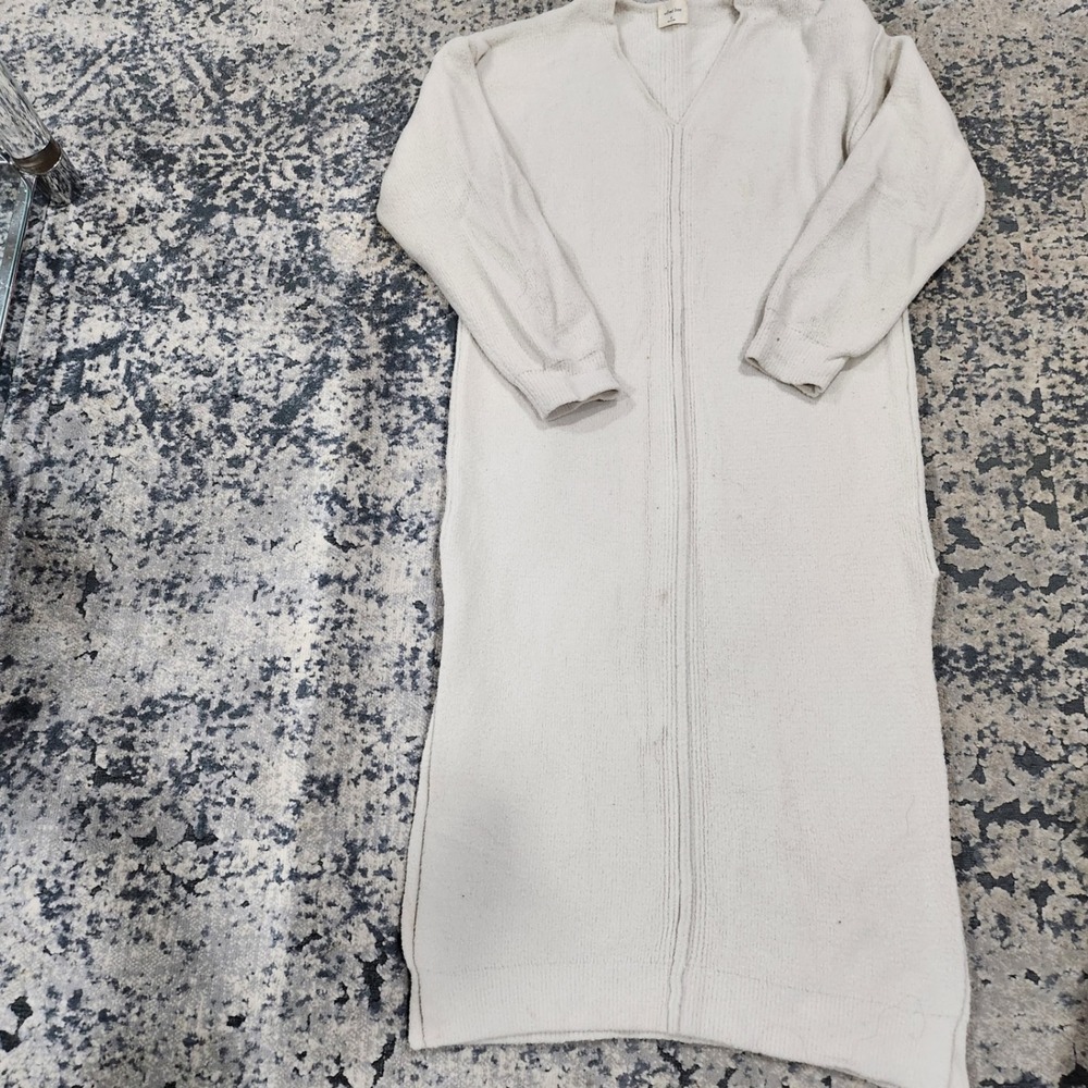 Wilfred Free Aritzia Knit V-Neck Sweater Dress Cream Off White XS Midi Slits